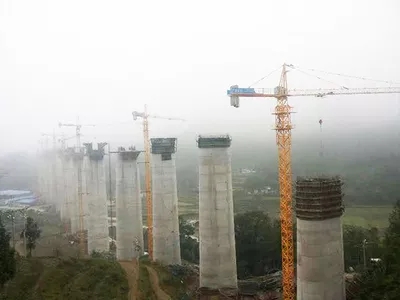 渝黔高铁息烽小寨坝工程